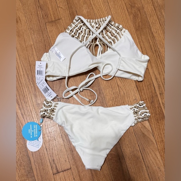WET Swimwear Riviera Maya lvory Top (S) and Bottoms (M) - Picture 3 of 4